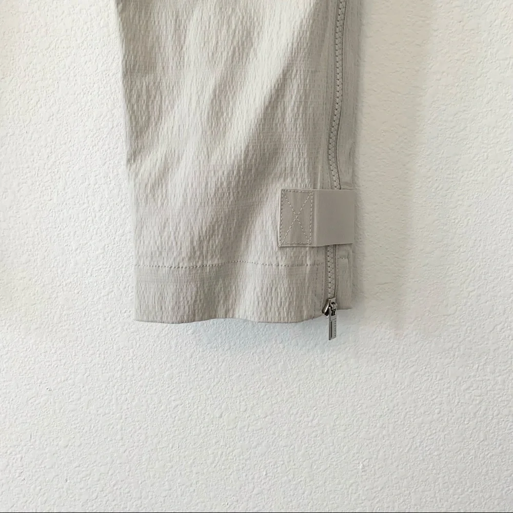 Athleta Trekkie Belted Pant in Birch Grey - Picture 3 of 11